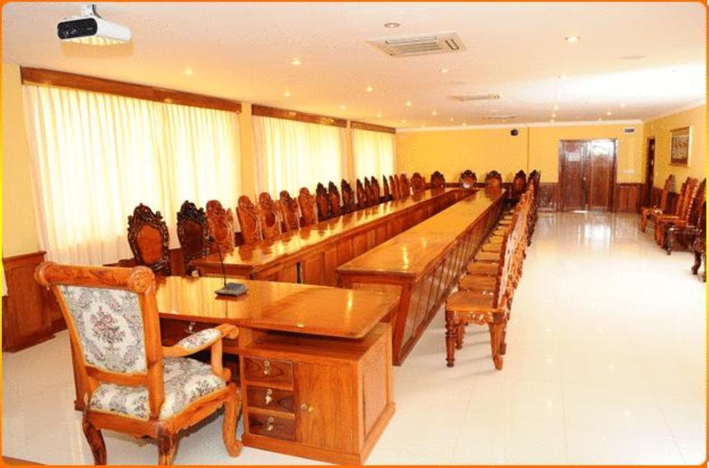 Holiday Hotel Μπατταμπάνγκ Εξωτερικό φωτογραφία