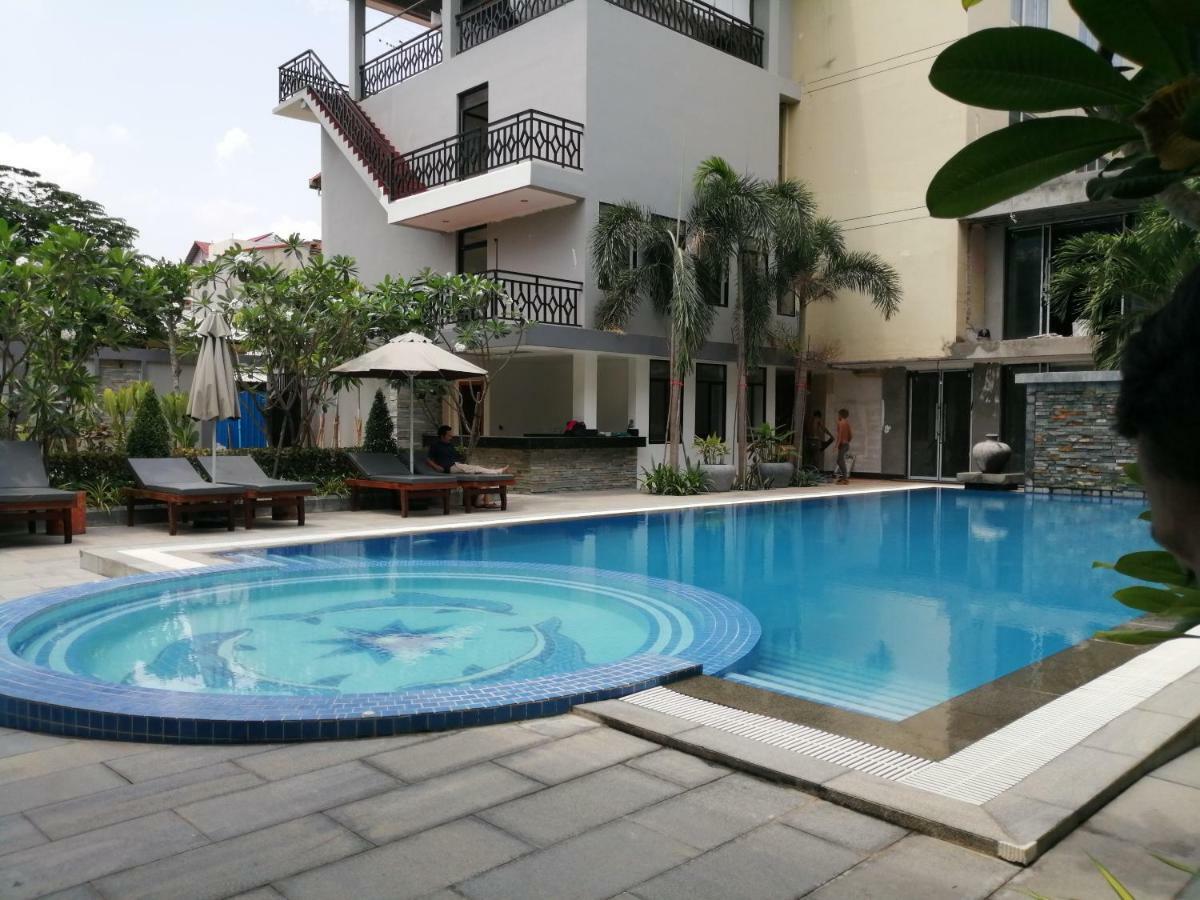 Holiday Hotel Μπατταμπάνγκ Εξωτερικό φωτογραφία