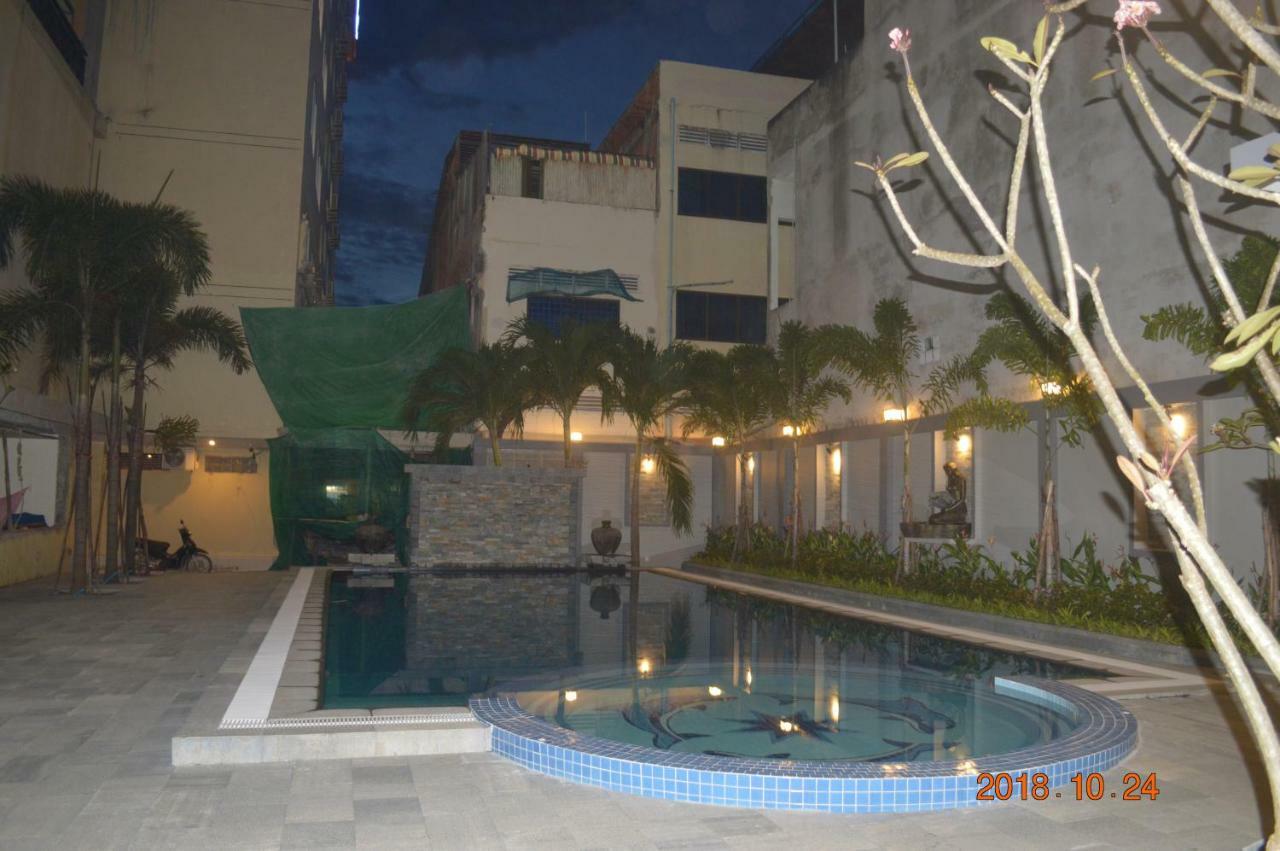 Holiday Hotel Μπατταμπάνγκ Εξωτερικό φωτογραφία