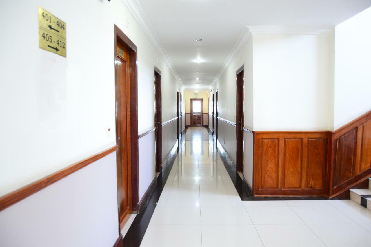 Holiday Hotel Μπατταμπάνγκ Εξωτερικό φωτογραφία